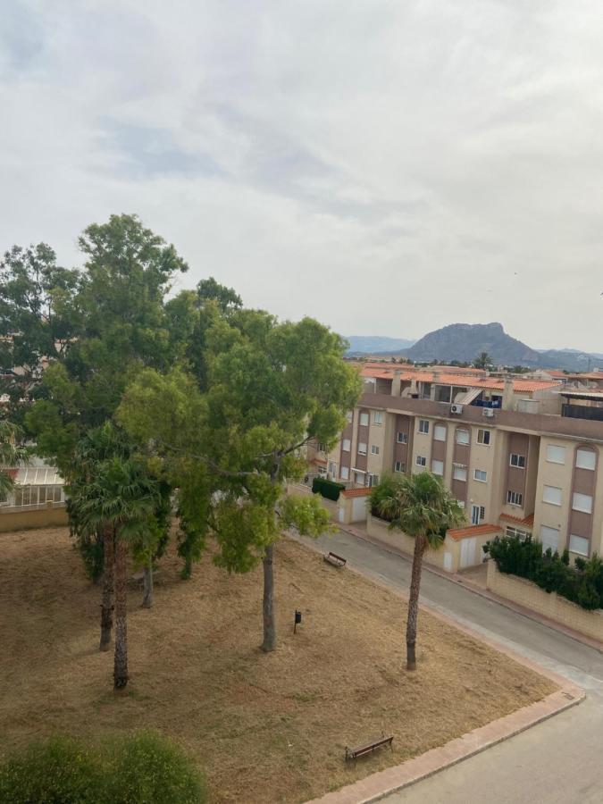 Vistas Al Mar Playa De Los Bovetes Denia Exterior foto